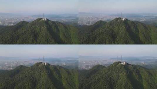 航拍大山山顶5G信号塔高清在线视频素材下载