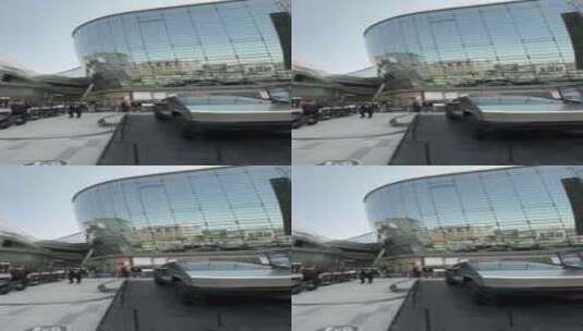 特斯拉赛博越野旅行车在济南恒隆广场展出高清在线视频素材下载