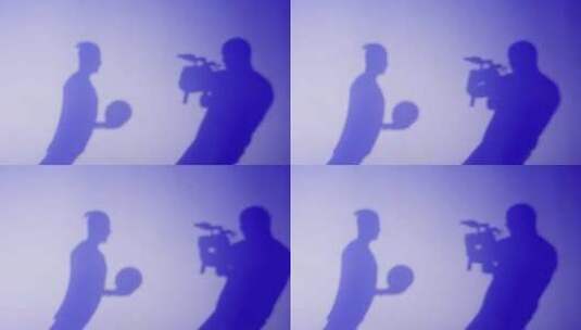 足球运动员在后台持球的影子高清在线视频素材下载