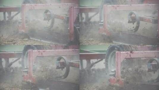 田间工作的农用耙高清在线视频素材下载
