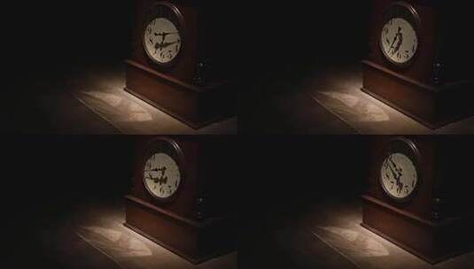 复古时钟光影特写高清在线视频素材下载