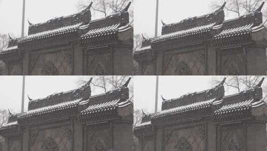 雨雪中的古寺庙山门高清在线视频素材下载