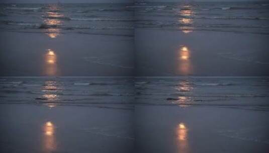 海上月光海水月亮夜晚海边大海情绪伤感高清在线视频素材下载