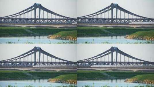 黄昏高铁驶过杭州钱塘江上钱江二桥航拍高清在线视频素材下载