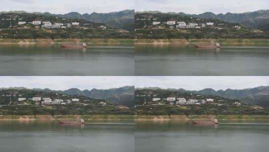 重庆奉节长江山水中前进的货轮美景高清在线视频素材下载