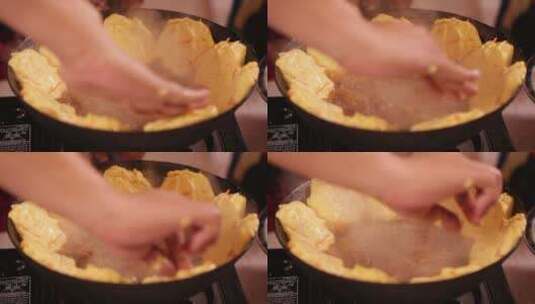 厨师示范玉米面贴饼子 (7)高清在线视频素材下载