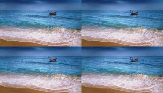 沙滩海边的小船与蓝色大海高清在线视频素材下载