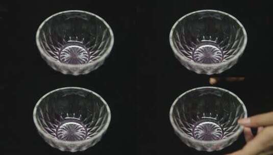 玻璃碗磕鸡蛋高清在线视频素材下载