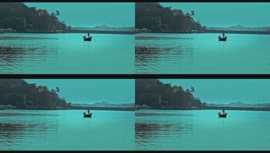 高清航拍湖泊码头唯美风景船汽艇划船黑龙滩高清在线视频素材下载