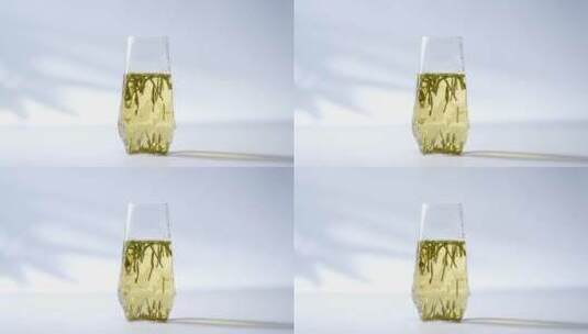 玻璃杯中的绿茶高清在线视频素材下载