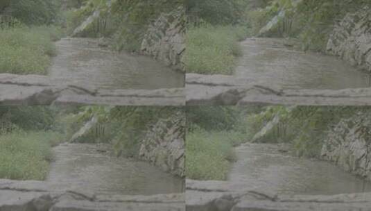 大山里小溪旁的石桥LOG高清在线视频素材下载