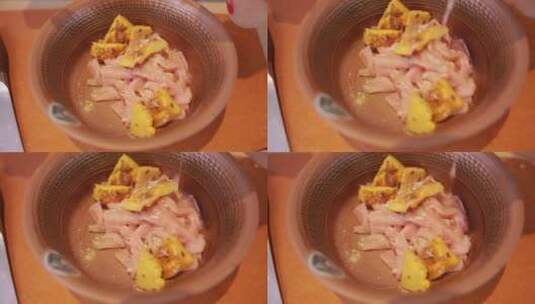 菠萝腌制鸡肉 (4)高清在线视频素材下载