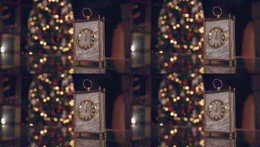 模糊圣诞背景上的漂亮时钟。高清在线视频素材下载