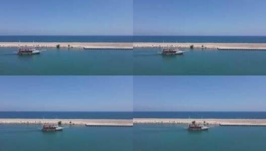 拍摄海中航行的船高清在线视频素材下载