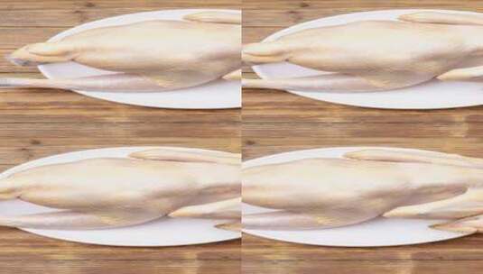 生鲜三黄鸡食材4k竖版视频滑轨平移高清在线视频素材下载