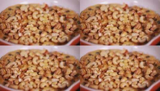腰果红豆饼制作高清在线视频素材下载