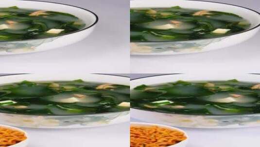 裙带菜汤和饺子 美食高清在线视频素材下载