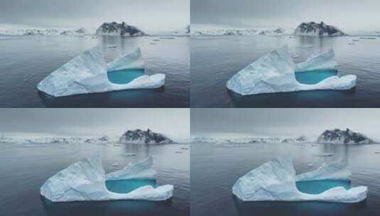 雄伟的冰山漂浮北极极地海景高清在线视频素材下载