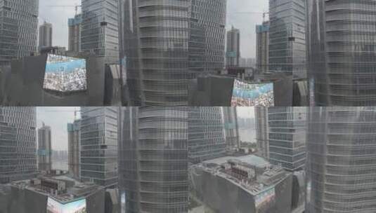 log武汉绿地中心缤纷城商场航拍高清在线视频素材下载