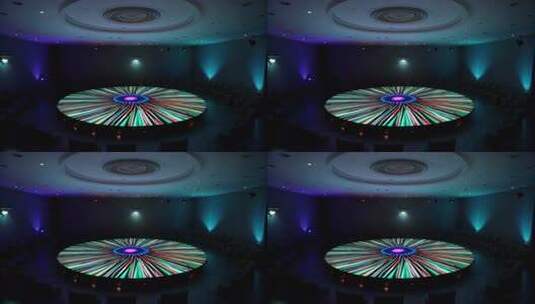 室内圆形彩色灯光舞台场景高清在线视频素材下载