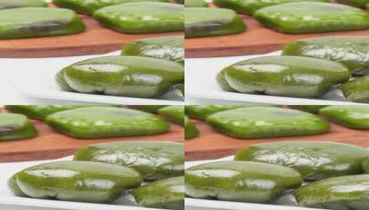 清明节艾叶糕点青团美食4k竖版平移镜头高清在线视频素材下载