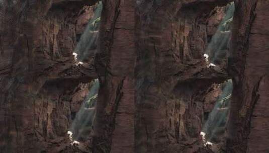 阳光穿过岩石的洞穴高清在线视频素材下载