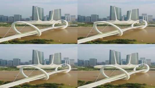 南京地标建筑南京之眼步行桥城市风光航拍高清在线视频素材下载