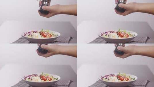 【正版素材】沙拉制作加黑胡椒高清在线视频素材下载