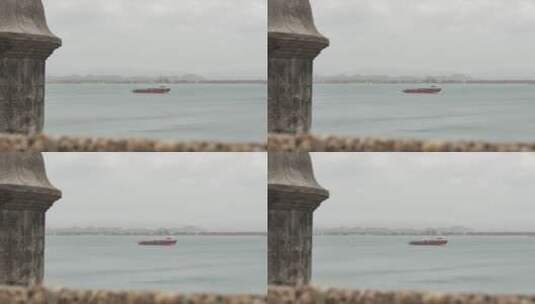 海湾中行驶的船高清在线视频素材下载