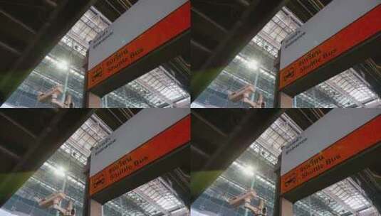 泰国机场巴士指示牌高清在线视频素材下载